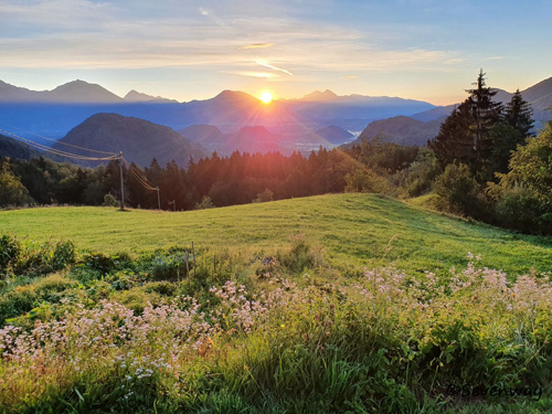 1_sonnenaufgang_bleder_bergwelt